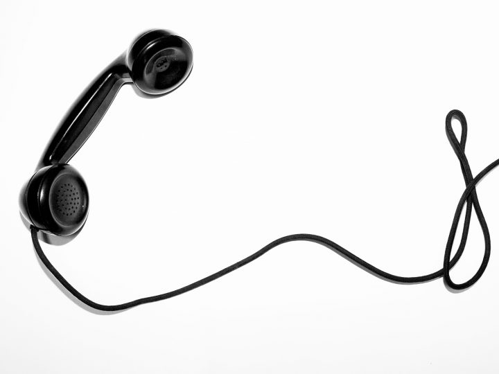 phone with cord